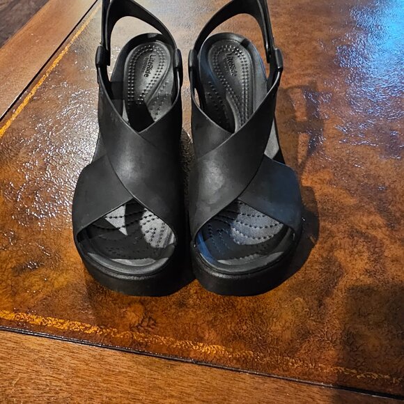 Crocs Brooklyn High Wedge - Black Size 8 - Picture 1 of 3
